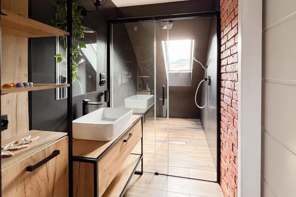 Shower, Bathroom, Mountain view