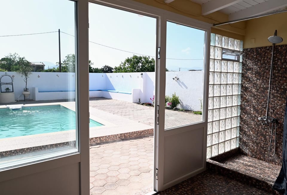 Oasis Lower Ground Floor Apartment Apartment in Argolis, Greece