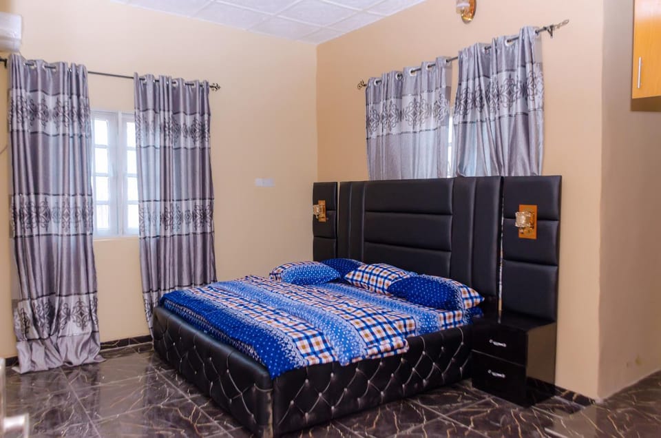 Royal Guests Holiday Lets Apartment in Nigeria