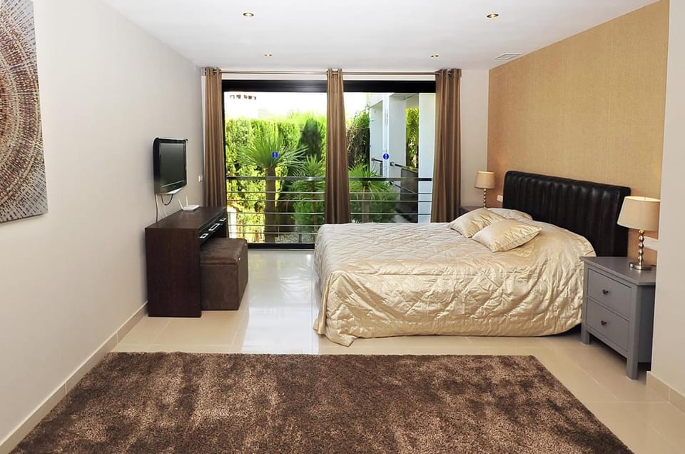 Villa Tranquila Luxury 6 Bedroom Villa in Benahavis House in Costa del Sol