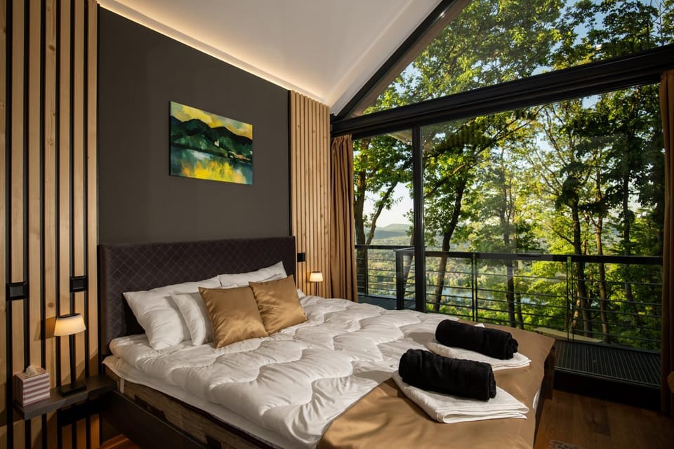 Bed, View (from property/room), Balcony/Terrace, Photo of the whole room, Bedroom, towels