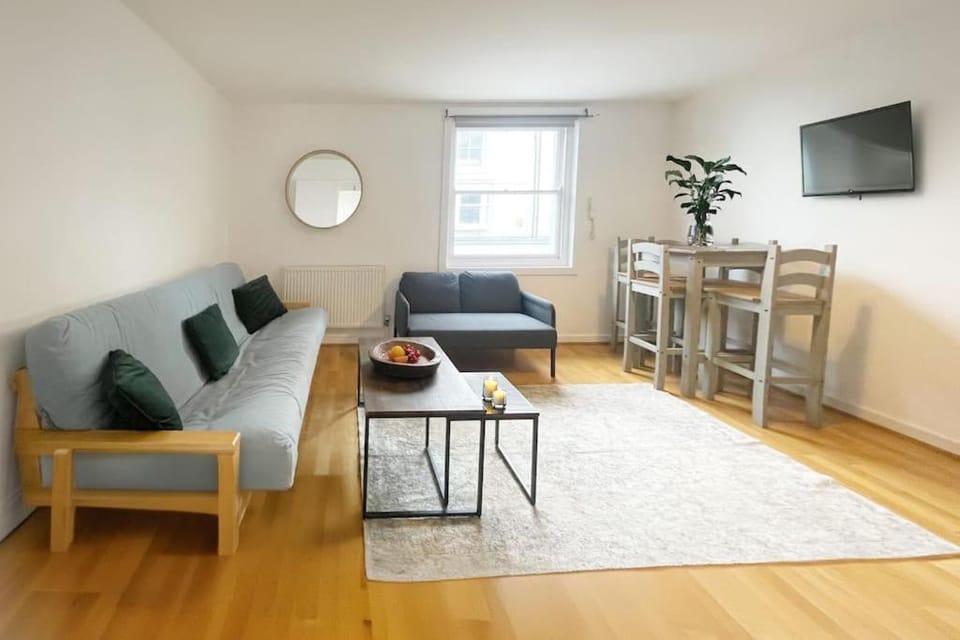 Prime Location by Brighton Station - Heart of North Laines Apartment in Brighton