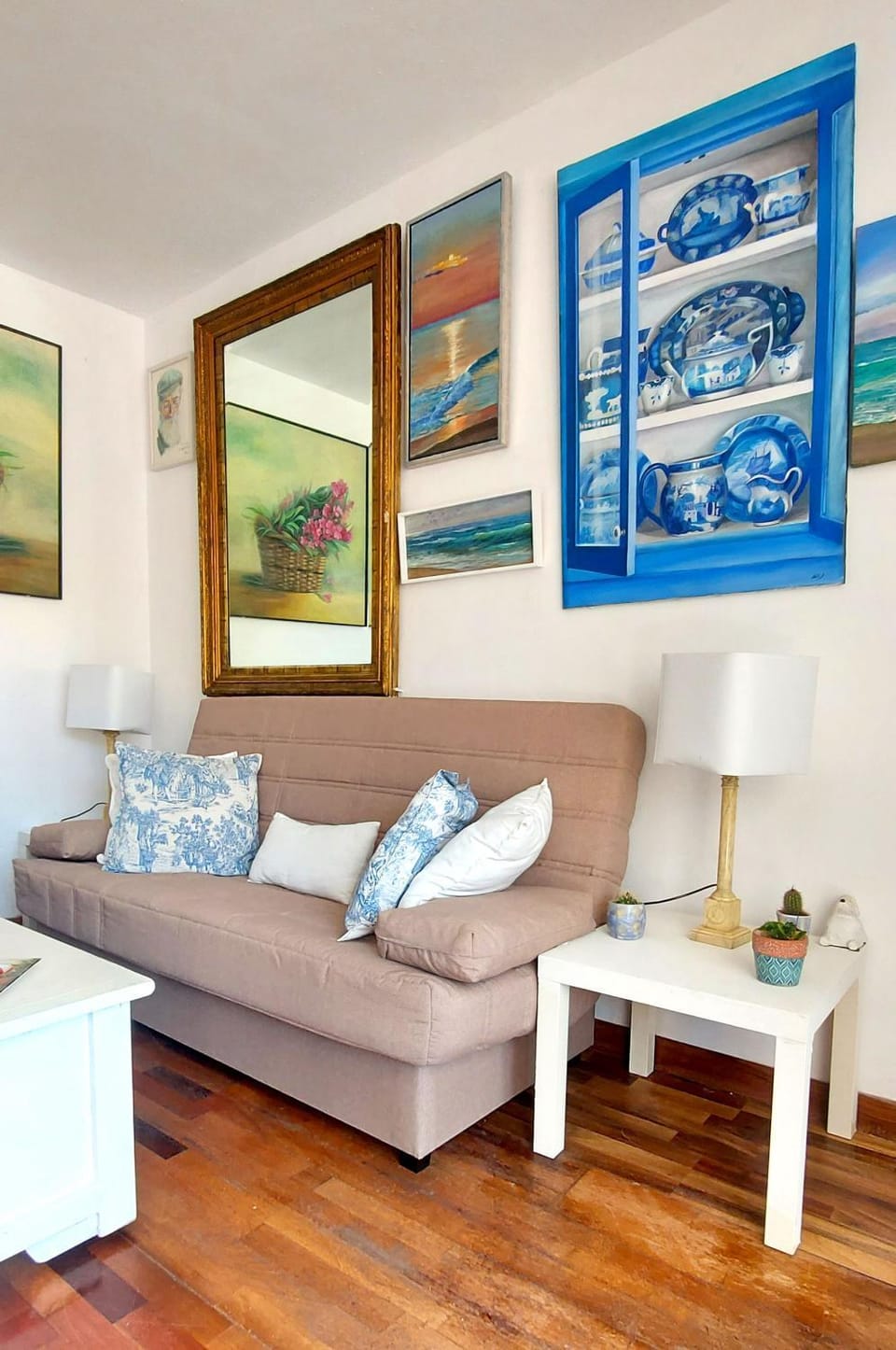Living room, Decorative detail, Seating area