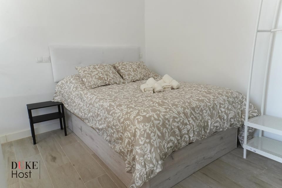 Casa de Huéspedes Carabanchel1 Bed and Breakfast in Madrid