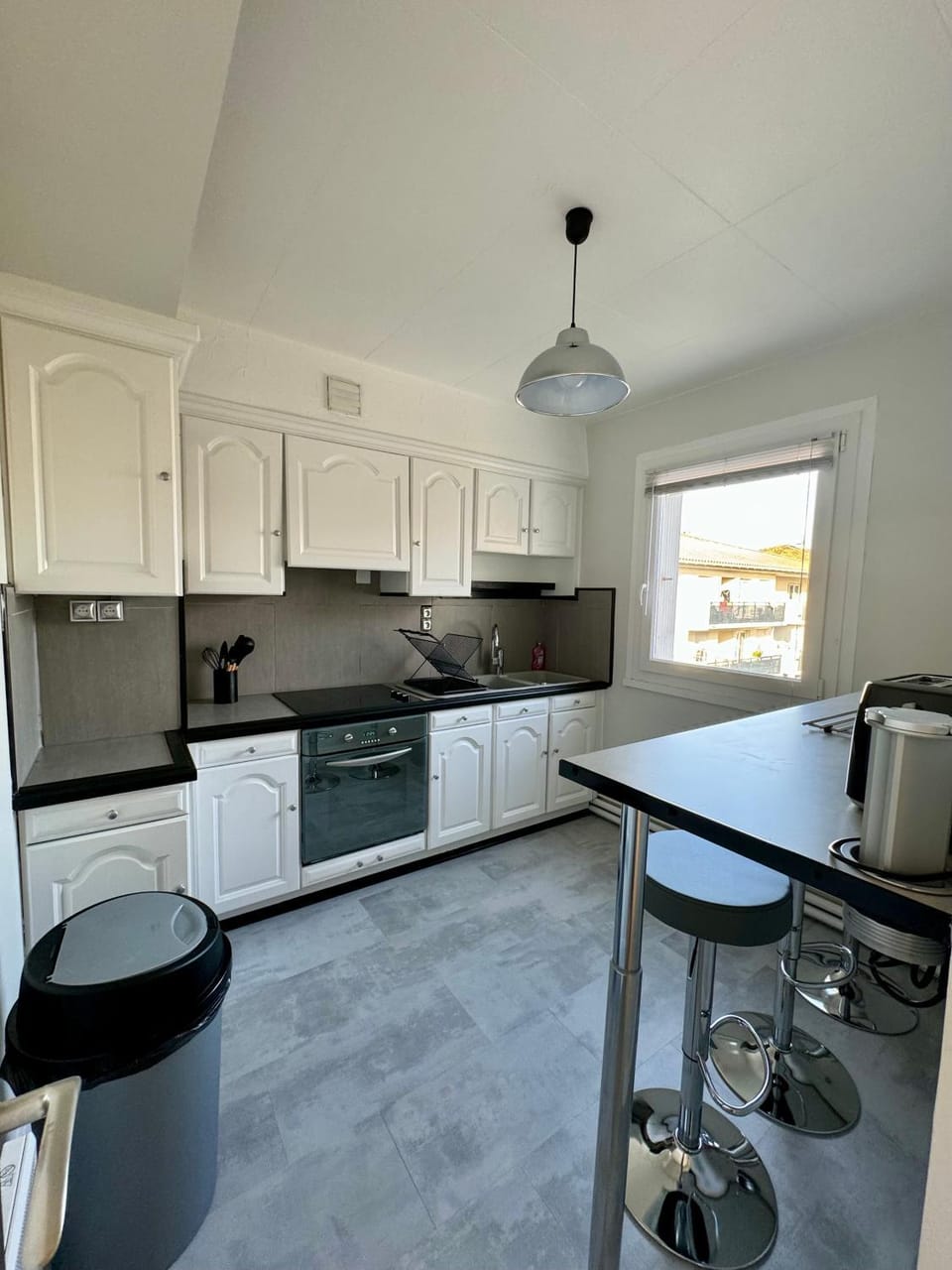 Kitchen or kitchenette, oven, stove, toaster