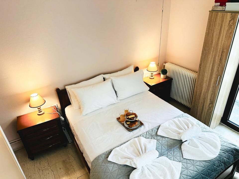 Sea Breeze Sanctuary-1bd 3pl 1ba - 90m To Sea Apartment in Chania