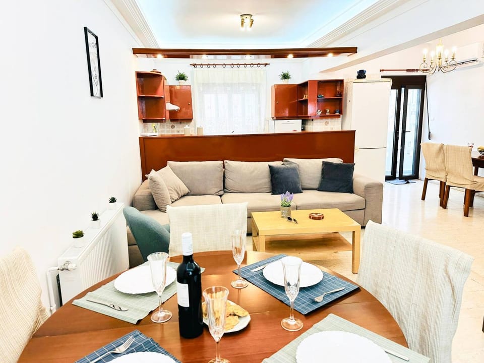 Sea Breeze Sanctuary-1bd 3pl 1ba - 90m To Sea Apartment in Chania