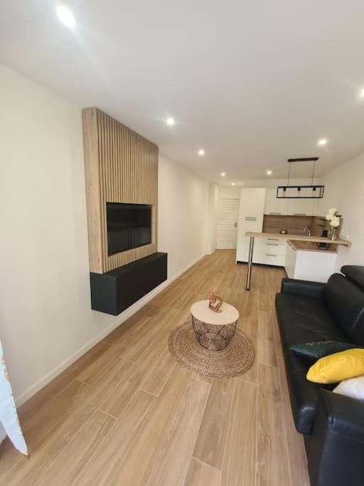 superbe appartement proche mer Apartment in Menton