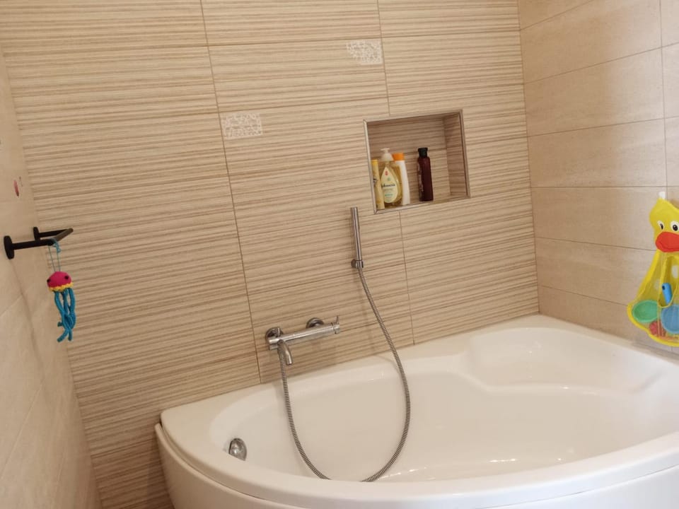 Bathroom, Bath