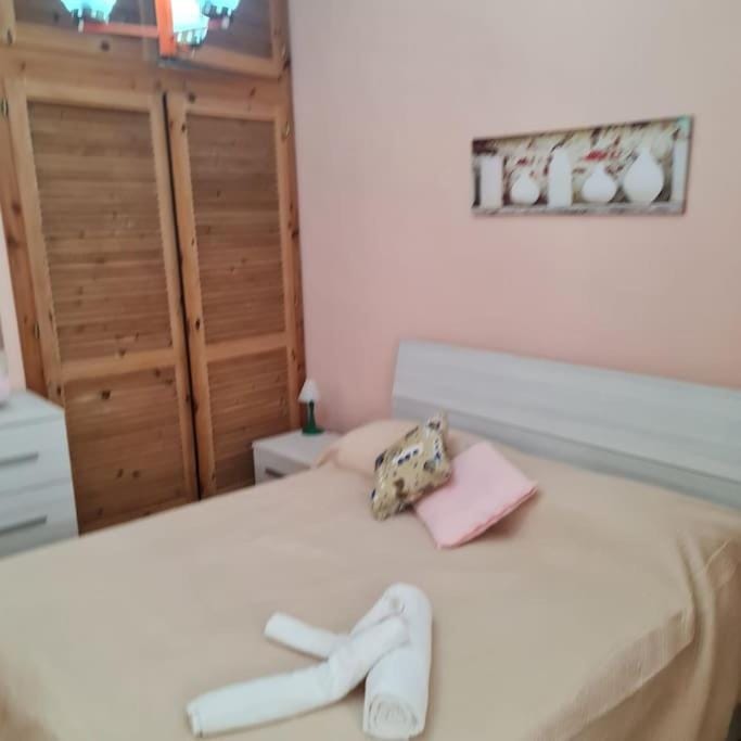 Bed, Photo of the whole room, Bedroom, towels, wardrobe