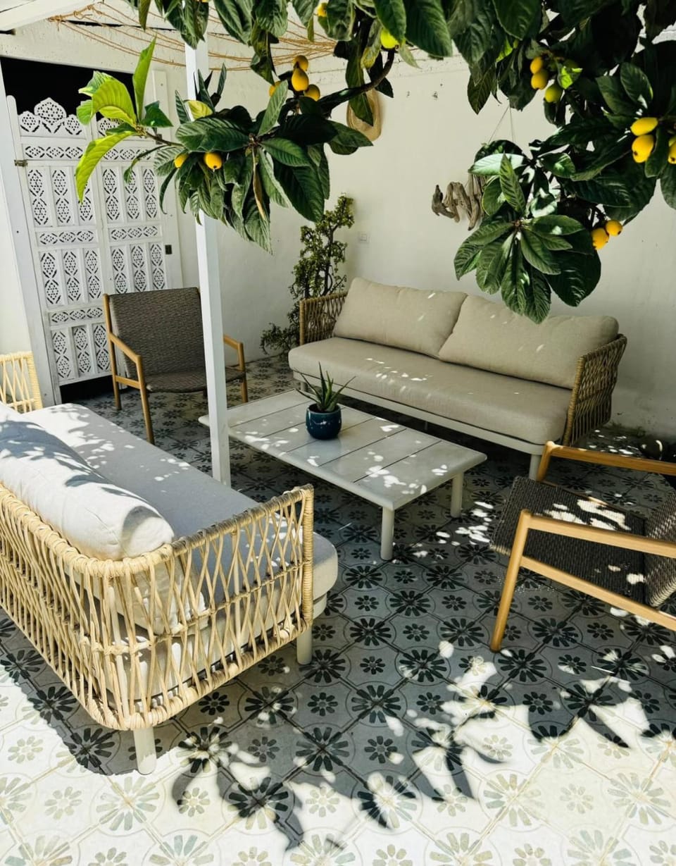 Patio, Garden, Balcony/Terrace