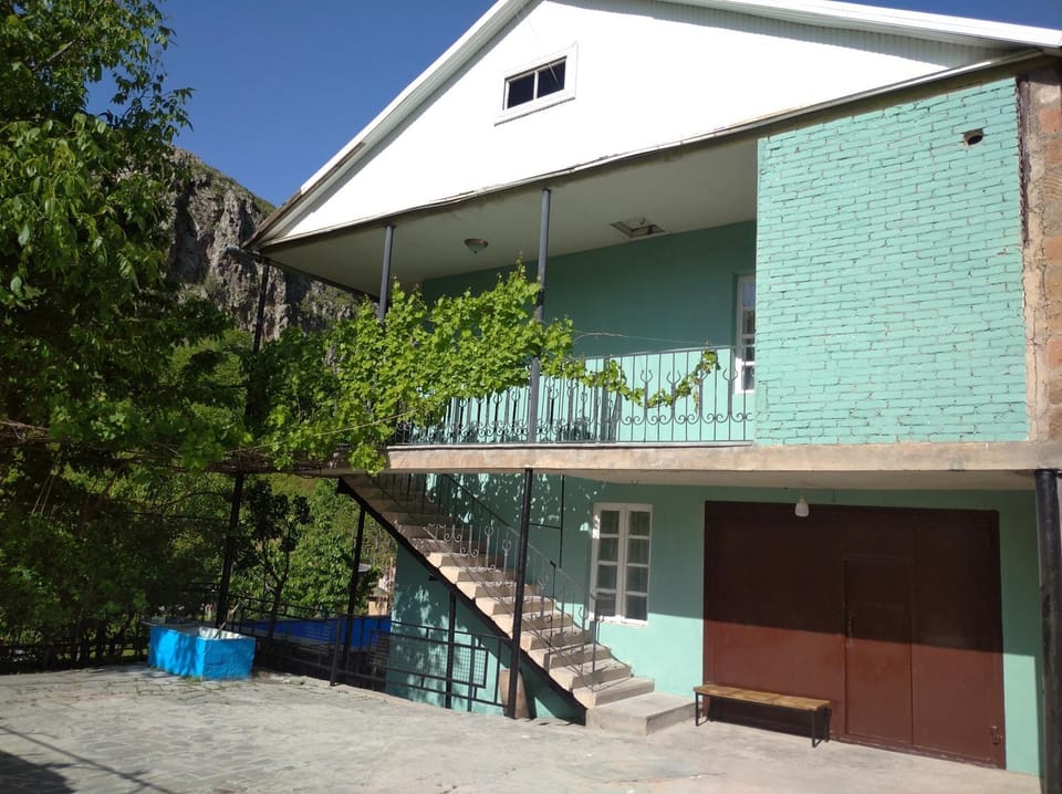 Property building, Day