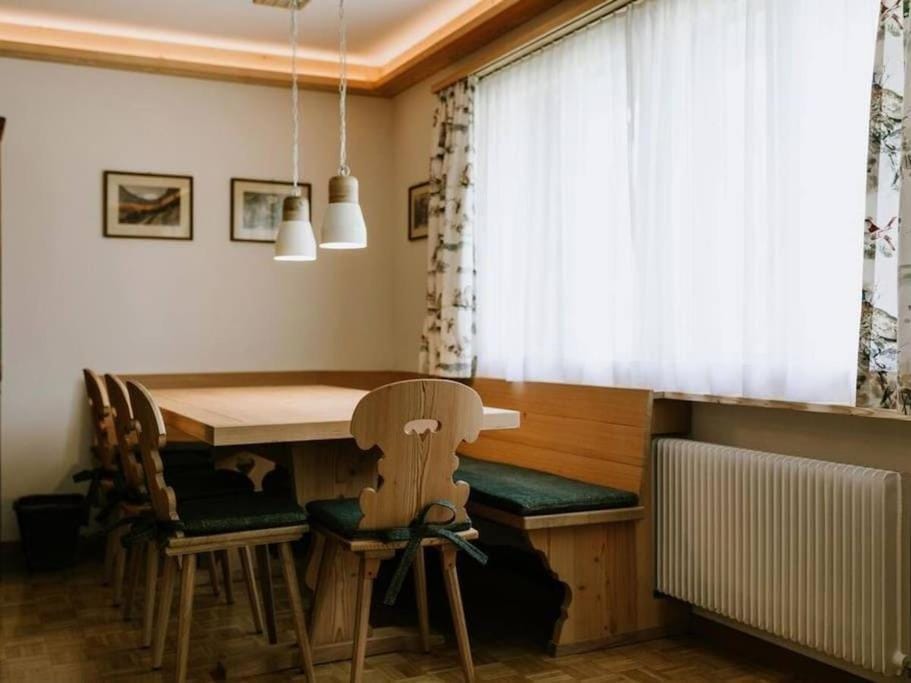 Zentral, parking und WIFI, nahe zu den Skipisten Apartment in Adelboden
