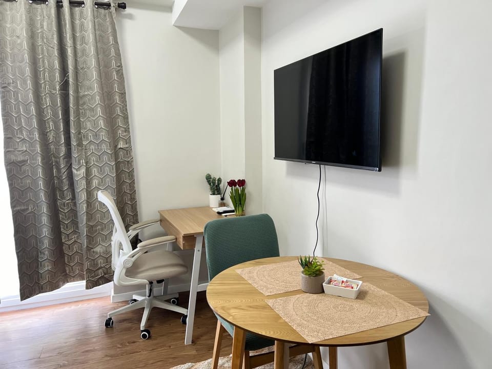 TV and multimedia, Dining area