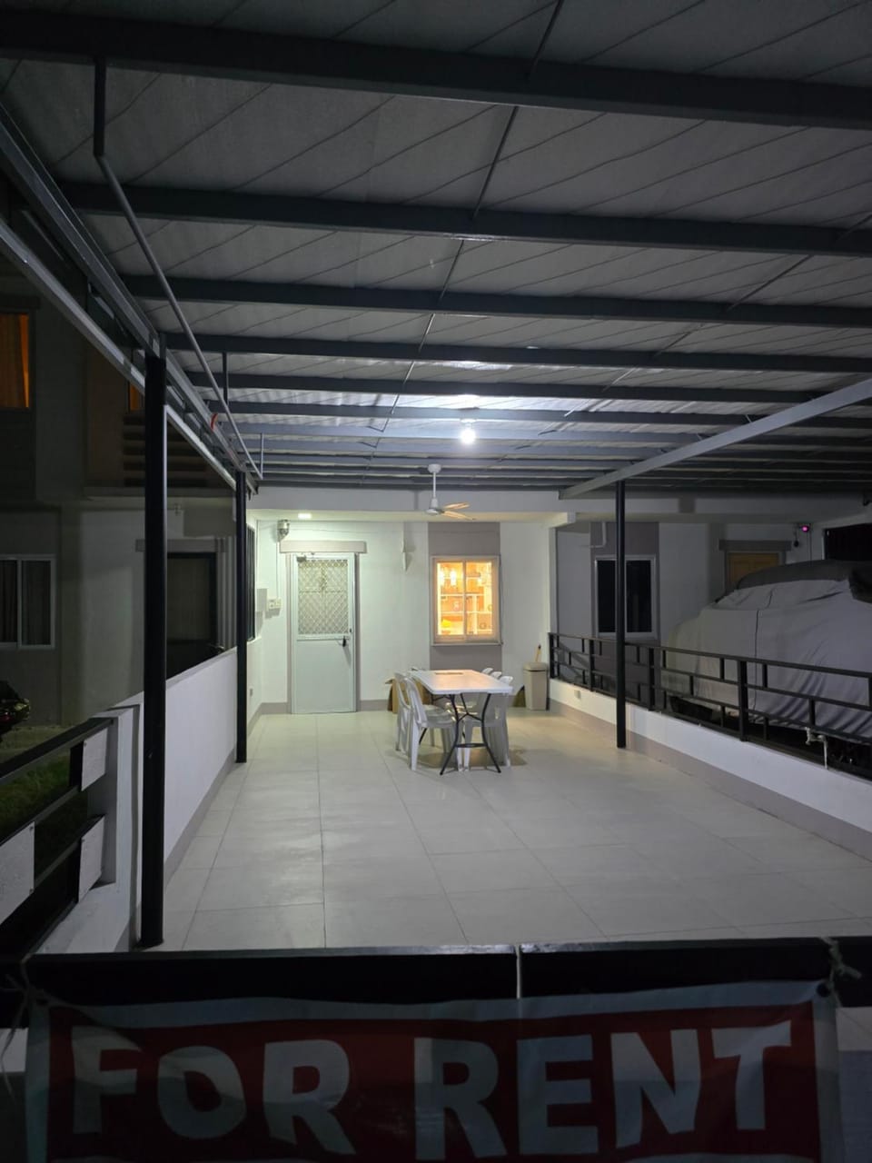 Dining area, Parking