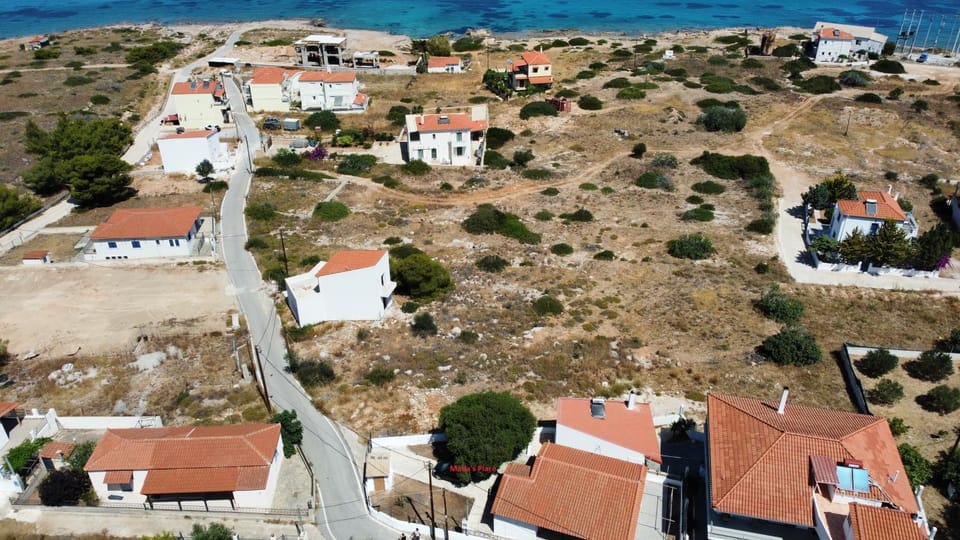 Property building, Neighbourhood, Natural landscape, Bird's eye view, Sea view, Street view