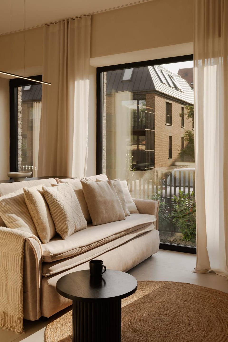 View (from property/room), Living room, Seating area, Evening entertainment, City view, Family, air conditioner