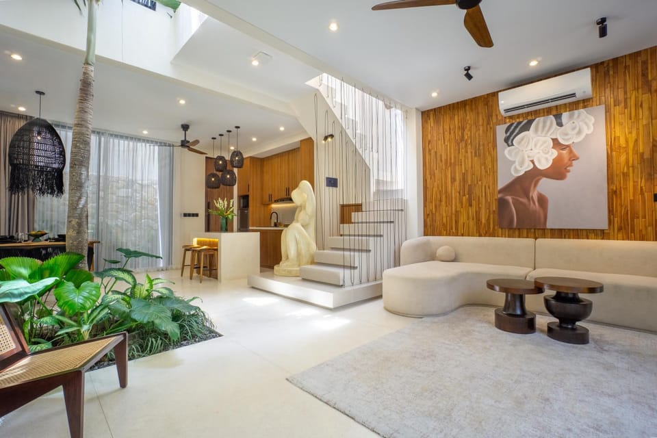 Living room, Seating area, fireplace