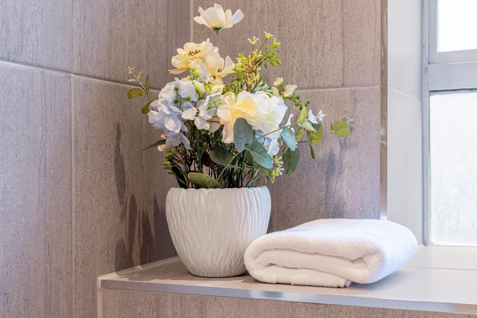 Charming Studio in Prestigious Chelsea Apartment in City of Westminster