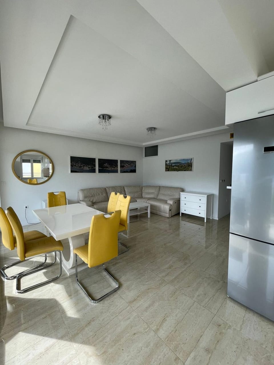 TV and multimedia, Kitchen or kitchenette, Living room, Seating area, minibar, oven, wardrobe