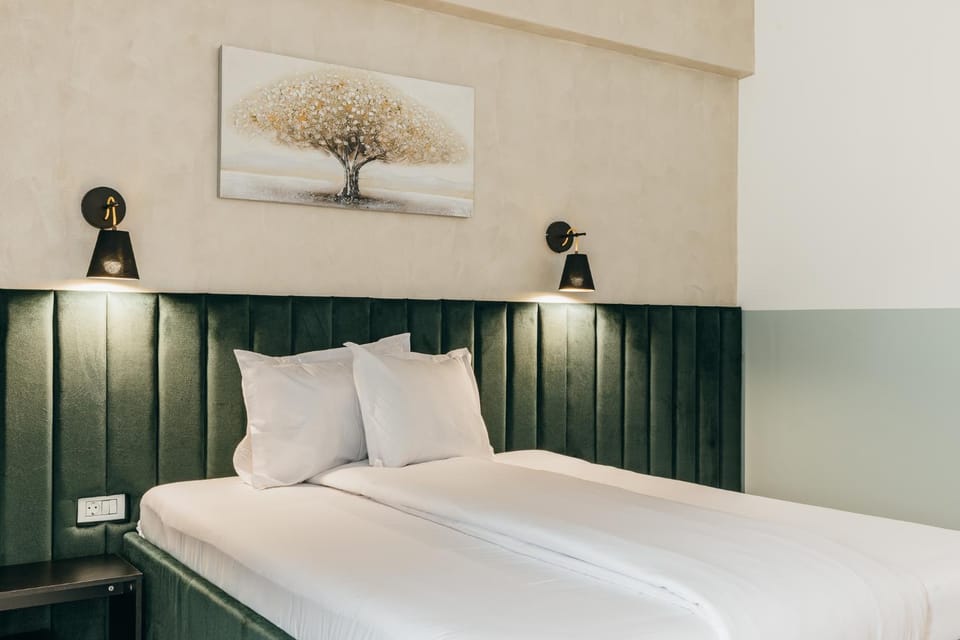 Bed, Photo of the whole room, Bedroom