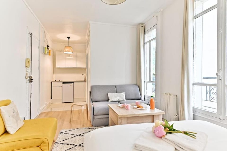 Bed, Kitchen or kitchenette, Photo of the whole room