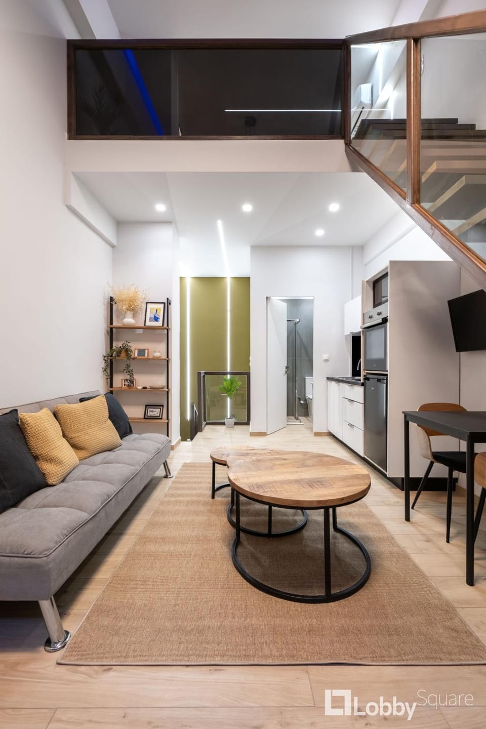 Kitchen or kitchenette, Living room, Photo of the whole room, Seating area, Dining area, oven