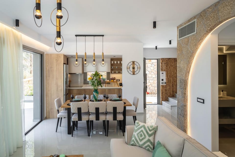Kitchen or kitchenette, Living room, Seating area, Dining area