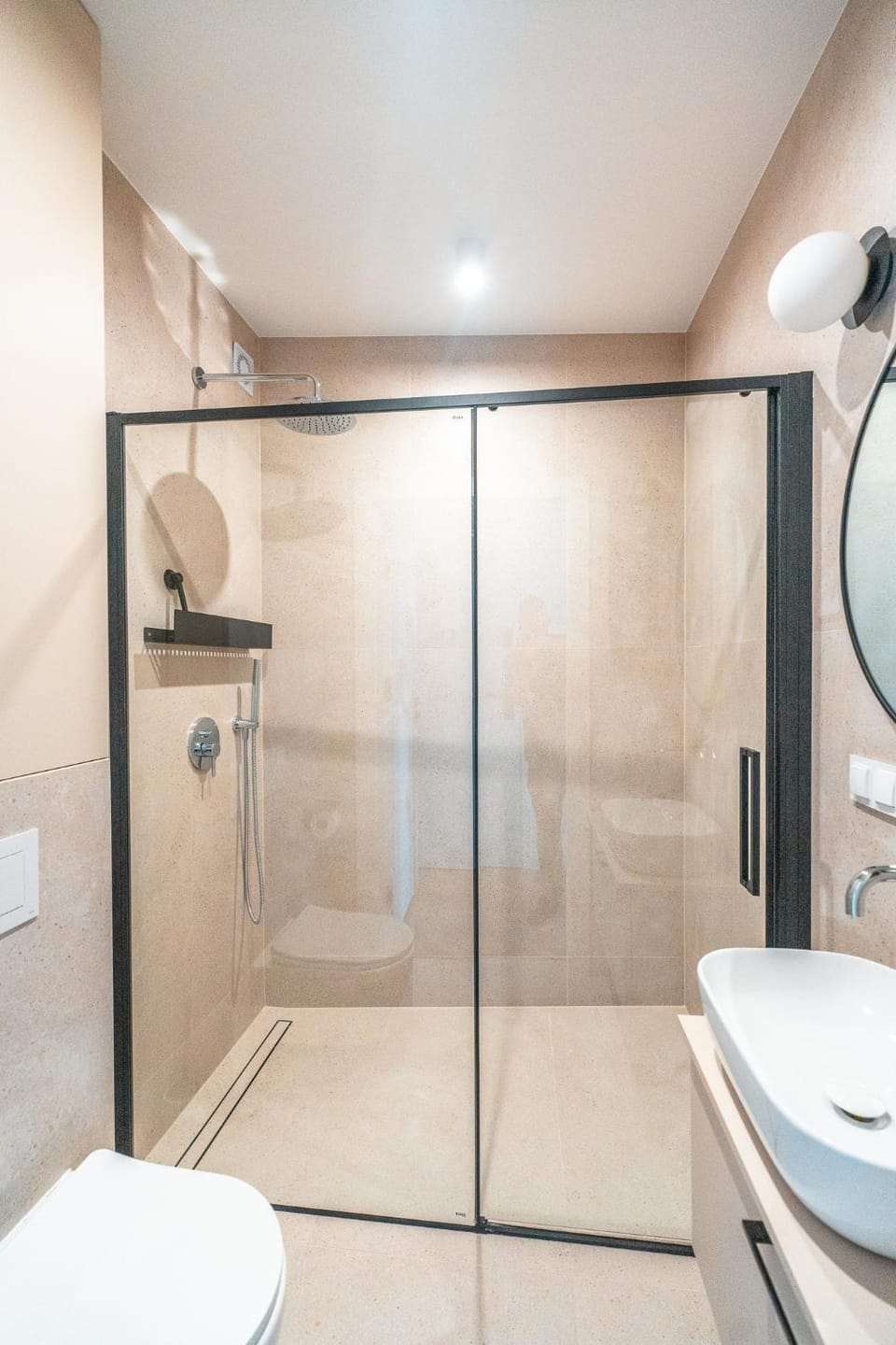 Shower, Toilet, Bathroom