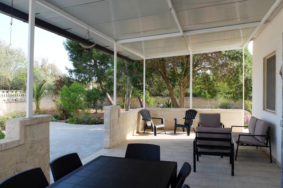 Patio, Day, Garden, Garden, View (from property/room), Living room, Seating area, Dining area, Garden view