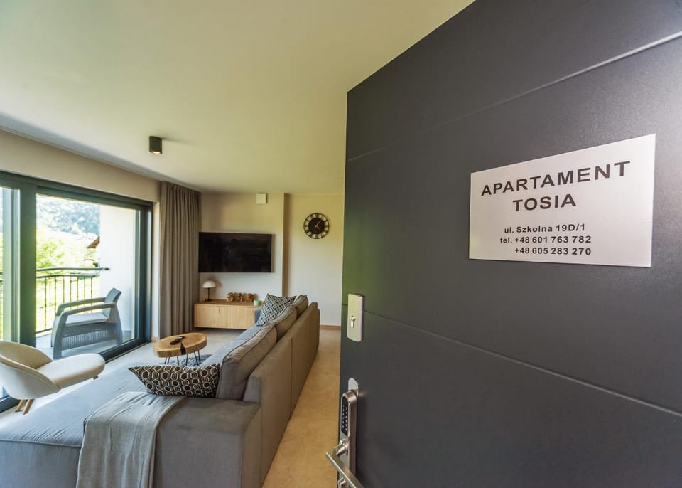 Apartament TOSIA Szczyrk z widokiem na góry i garażem Apartment in Poland