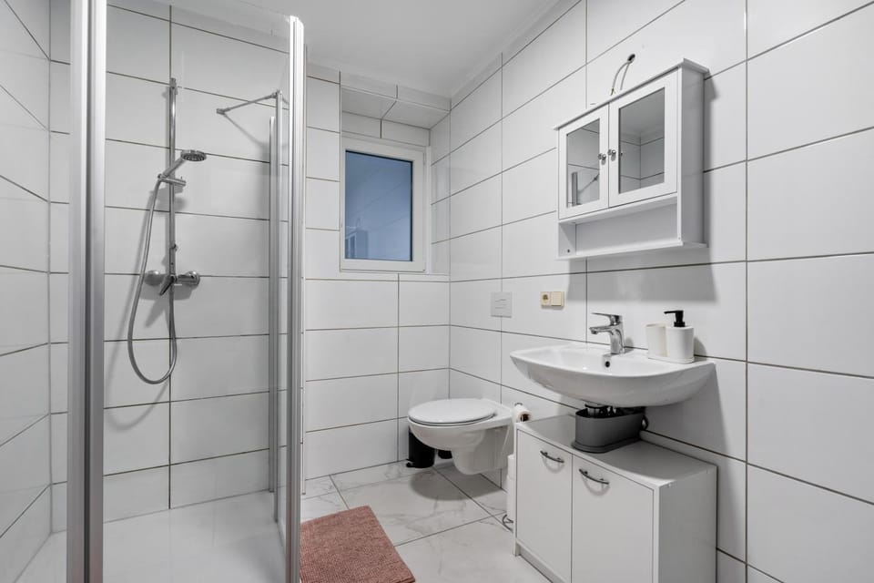 Bathroom, Living room