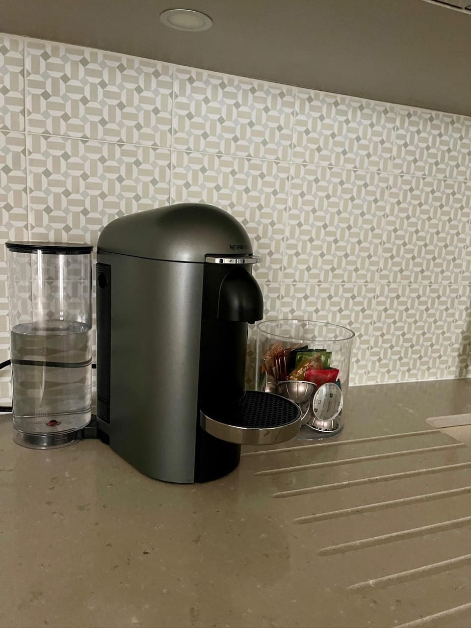 Coffee/tea facilities, Kitchen or kitchenette