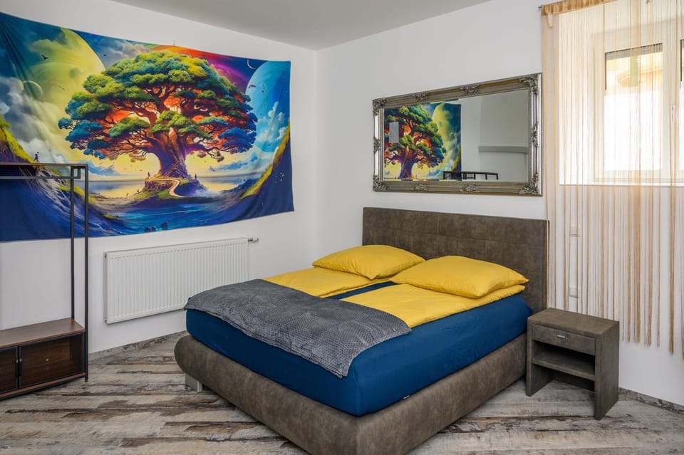 Bed, Bedroom