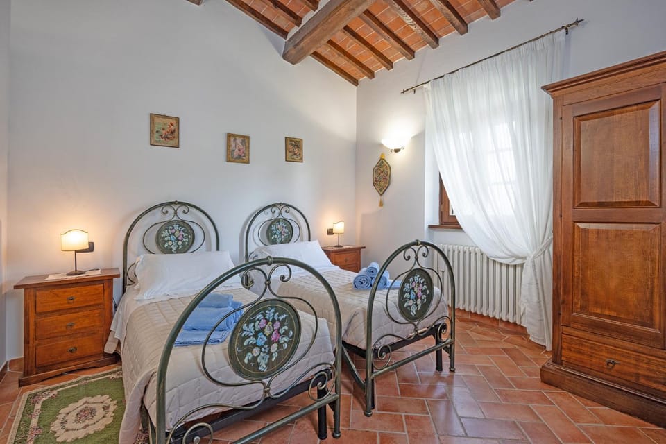 Villa il Girasole Villa in Tuscany