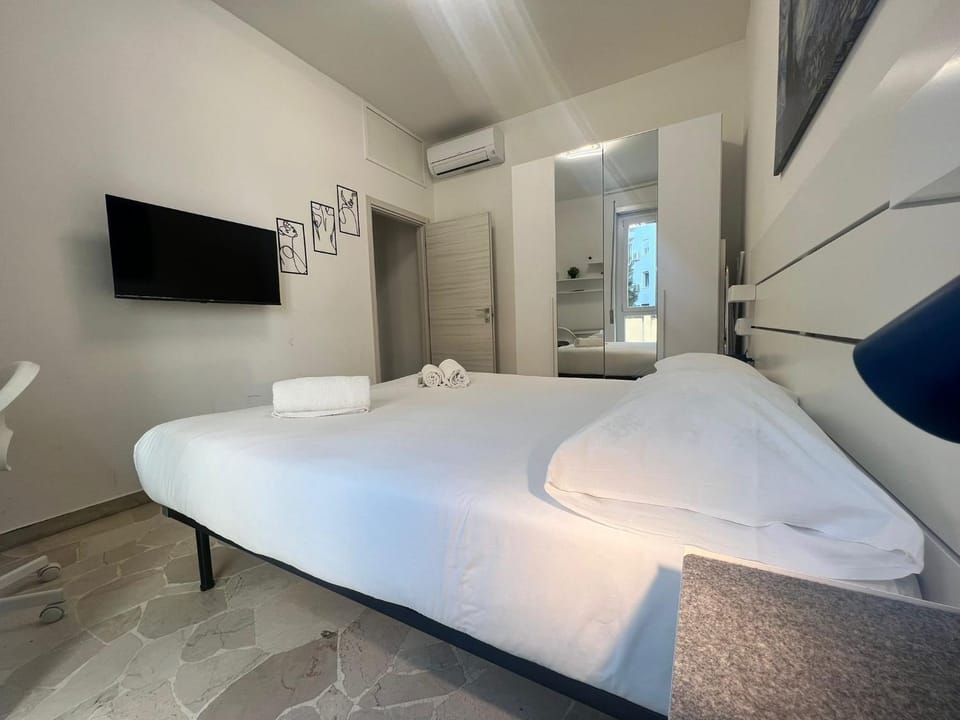 TV and multimedia, Bedroom, towels, air conditioner