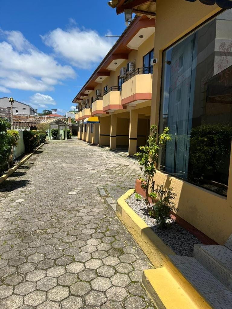 Pousada o Pelicano Ingleses Inn in Florianopolis