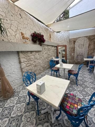 Restaurant/places to eat, Dining area