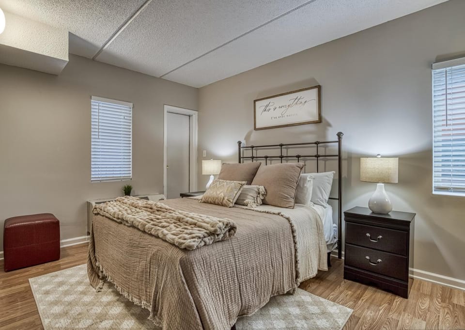 Great LocationWalk to Downtown House in Gatlinburg