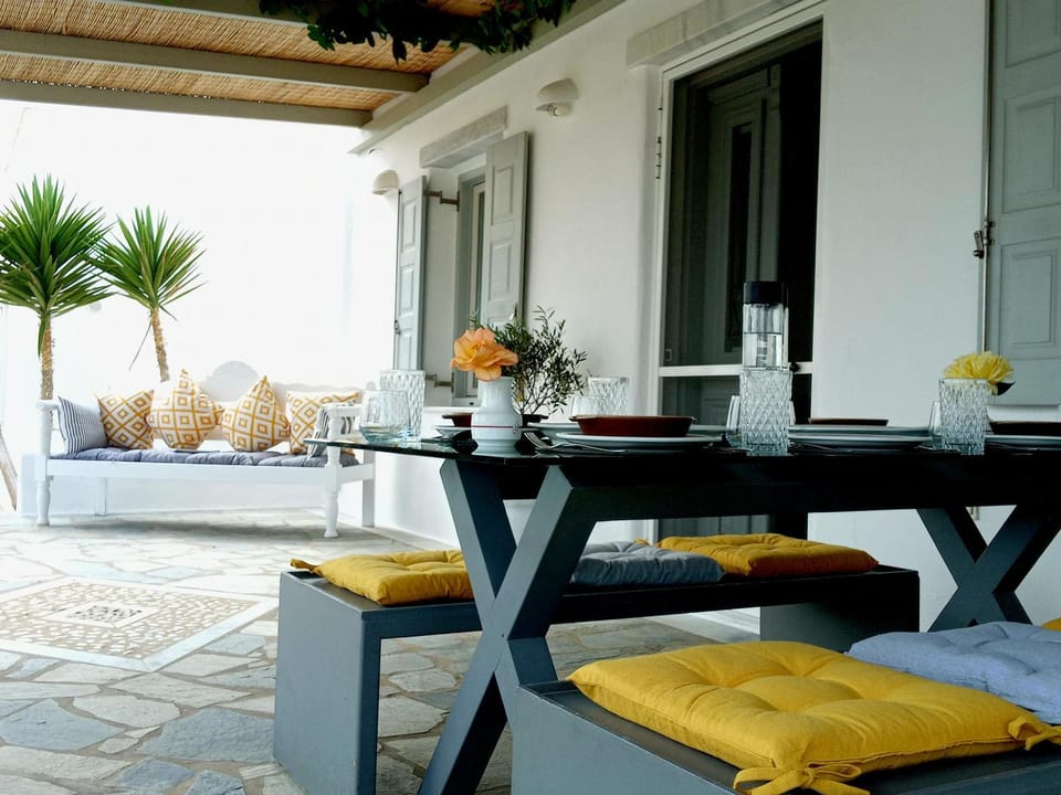 Patio, Seating area, Dining area