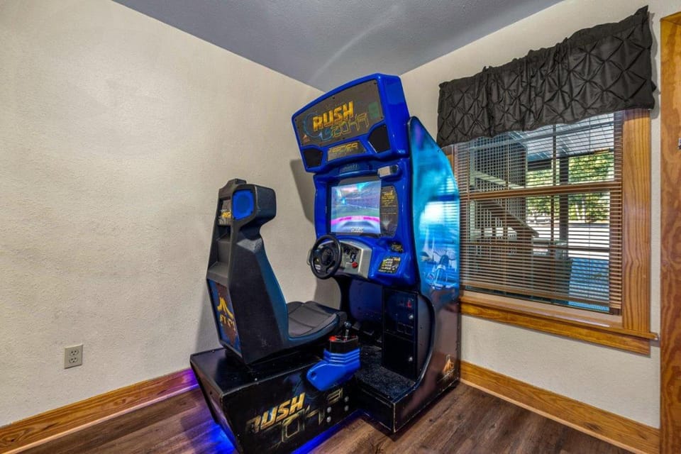 Poplar Point Condo Unit 12C by Eden Crest Apartment in Pigeon Forge
