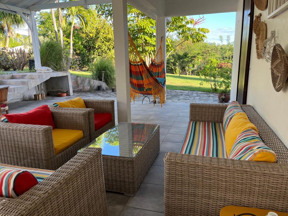 Garden, View (from property/room), Balcony/Terrace, Living room, Garden view