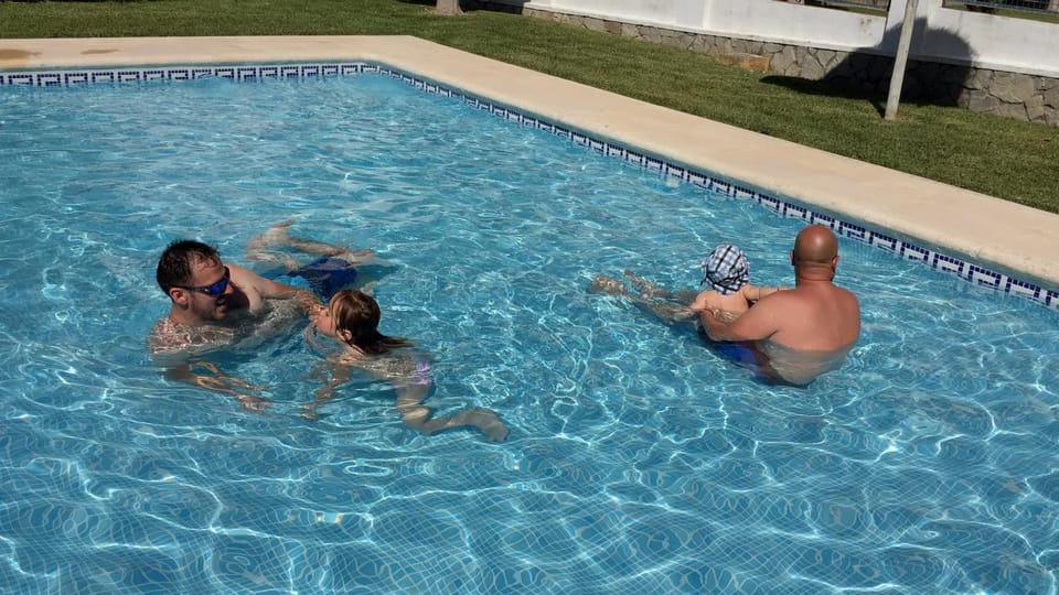 Swimming pool, children