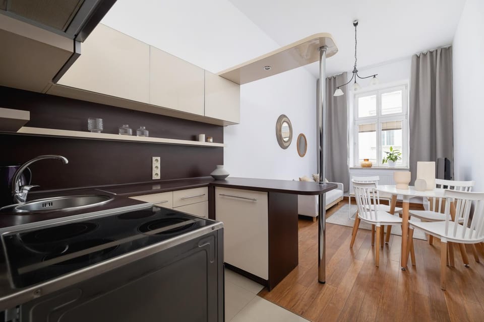 Kitchen or kitchenette, Living room, Dining area, stove