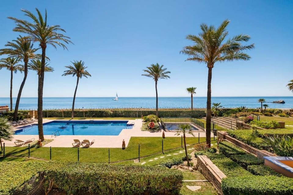 Pool view, Sea view, Swimming pool