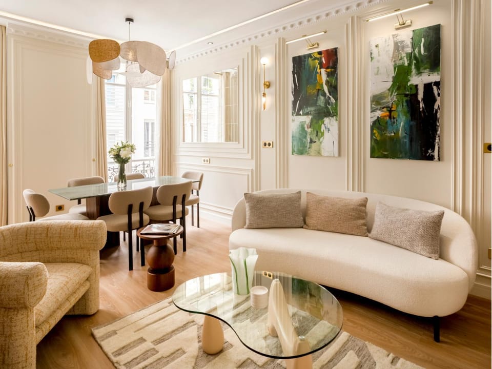 Living room, Dining area