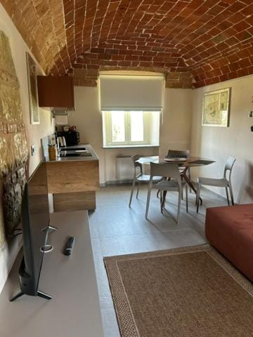 Ermitage la suite-hermitage al tramonto-Hermitage tra le vigne Apartment in Piedmont