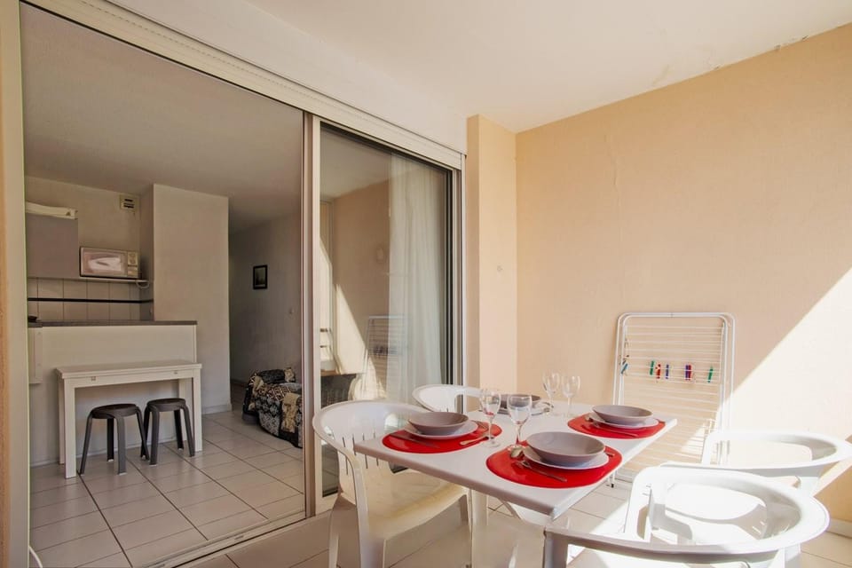 Le Pajo - 50m des plages - Wifi Piscine clim et parking Apartment in Occitanie