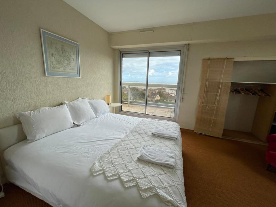 Maison KER TITOU. Bed and Breakfast in Brittany