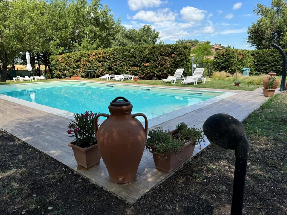 Pool view, Swimming pool